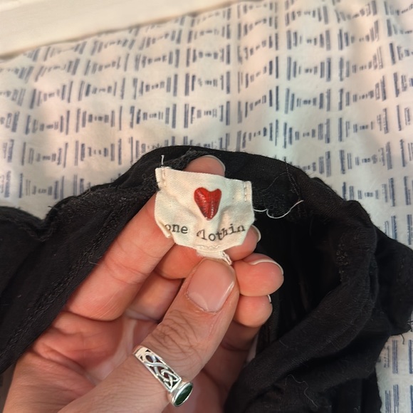 Open twisted back tribal tank top - Picture 2 of 3